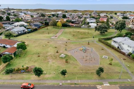 Photo of property in 40 Topaz Drive, Papamoa Beach, Papamoa, 3118