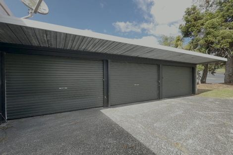 Photo of property in 40 Richards Avenue, Forrest Hill, Auckland, 0620