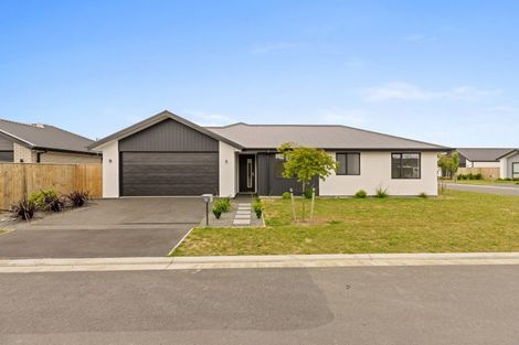 Photo of property in 14 Hunt Road, Rolleston, 7615