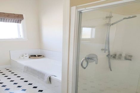 Photo of property in 39 Lincoln Road, Carterton, 5713