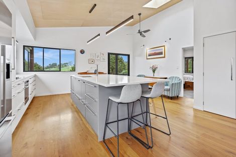 Photo of property in 2 Forest View Road, Te Kamo, Kamo, 0185