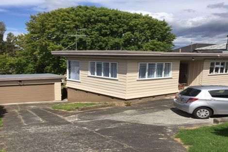 Photo of property in 61 Mellons Bay Road, Mellons Bay, Auckland, 2014