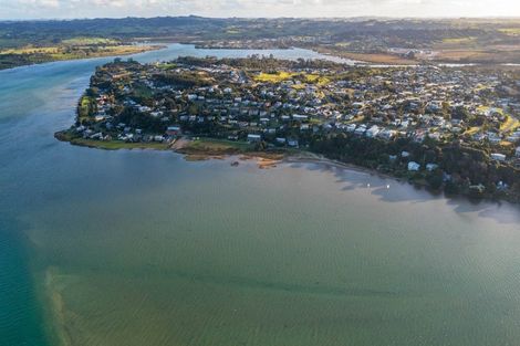 Photo of property in 36 Moir Point Road, Mangawhai Heads, Mangawhai, 0505