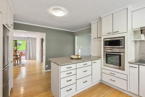 Photo of property in 6 Conifer Court, Raumati Beach, Paraparaumu, 5032