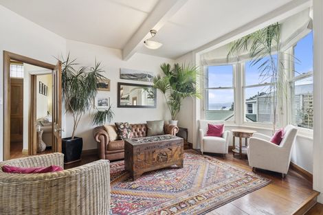 Photo of property in 3 Newman Terrace, Thorndon, Wellington, 6011