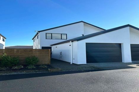 Photo of property in 4/20 Ballinger Place, Carterton, 5713