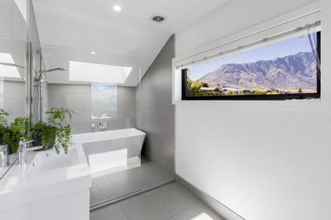 Photo of property in 11 Stewart Street, Frankton, Queenstown, 9300