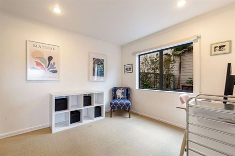 Photo of property in 11 Gunner Drive, Te Atatu Peninsula, Auckland, 0610
