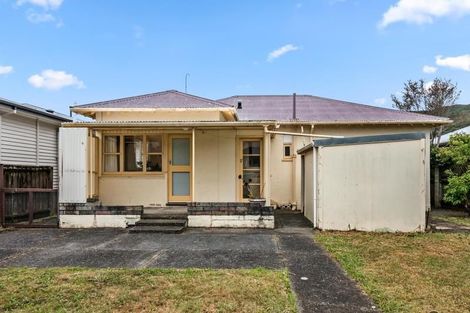 Photo of property in 3 Junction Street, Fairfield, Lower Hutt, 5011