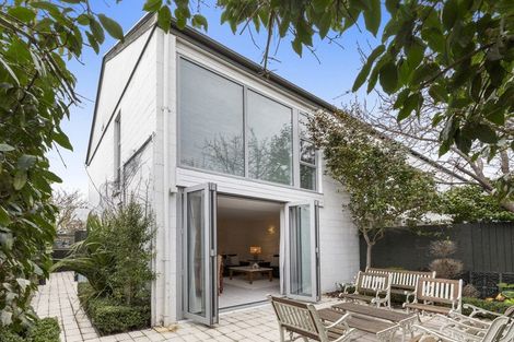 Photo of property in 3/99 Aikmans Road, Merivale, Christchurch, 8014