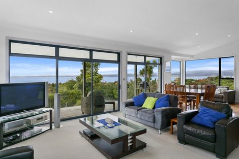 Photo of property in 10 Te Waaka Terrace, Kuratau, Turangi, 3381