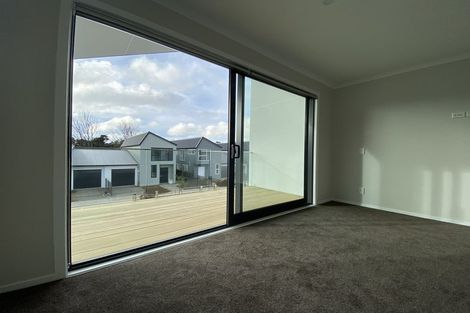 Photo of property in 23 Koreke Close, Kenepuru, Porirua, 5022