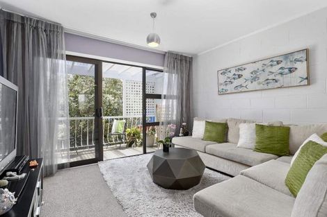 Photo of property in 6/773 Beach Road, Browns Bay, Auckland, 0630