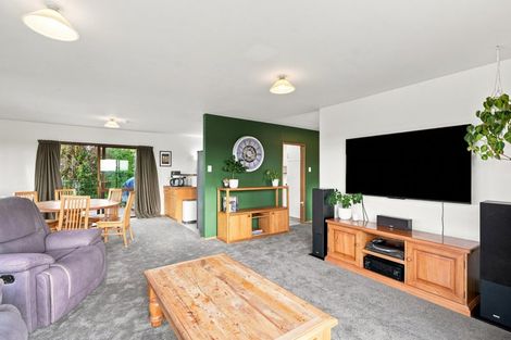 Photo of property in 433 Cashmere Road, Westmorland, Christchurch, 8025