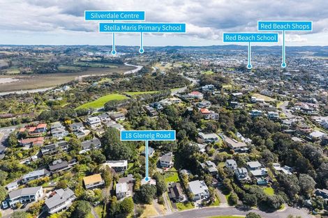 Photo of property in 18 Glenelg Road, Red Beach, 0932