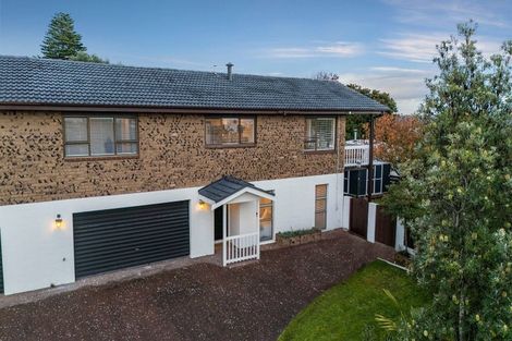 Photo of property in 2/131 Mokoia Road, Birkenhead, Auckland, 0626