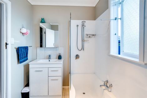 Photo of property in 3 Chester Street, Taradale, Napier, 4112