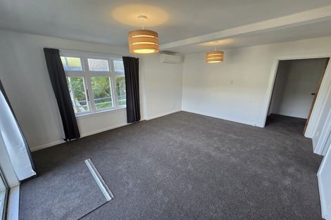 Photo of property in 106a The Parade, Island Bay, Wellington, 6023