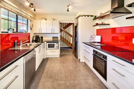 Photo of property in 6 Cleat Street, Whitby, Porirua, 5024