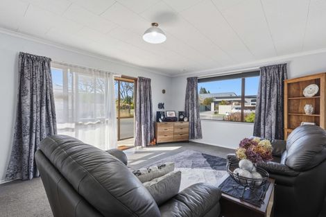 Photo of property in 1 Mary Street, Gore, 9710