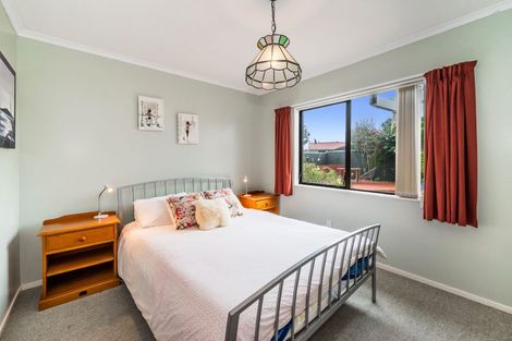 Photo of property in 12 Tobys Way, Waikanae Beach, Waikanae, 5036