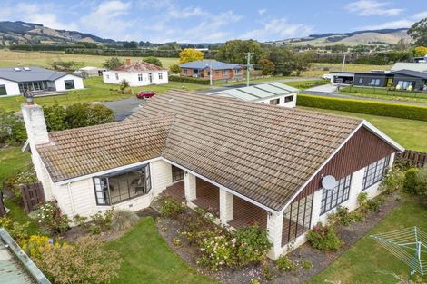 Photo of property in 16 Stewart Road, Milton, 9220