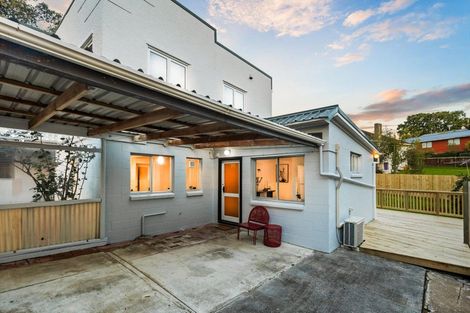 Photo of property in 158 Hutchinson Avenue, New Lynn, Auckland, 0600