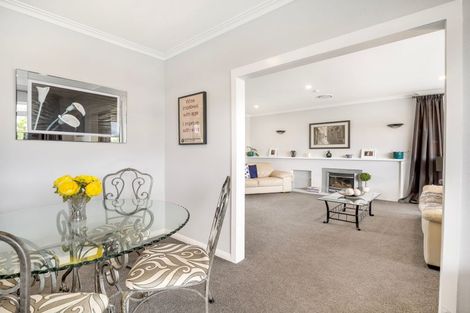 Photo of property in 5 Wigan Place, Hokowhitu, Palmerston North, 4410