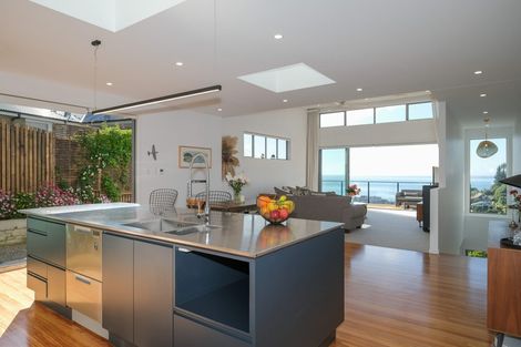 Photo of property in 34 Seaview Terrace, Kew, Dunedin, 9012