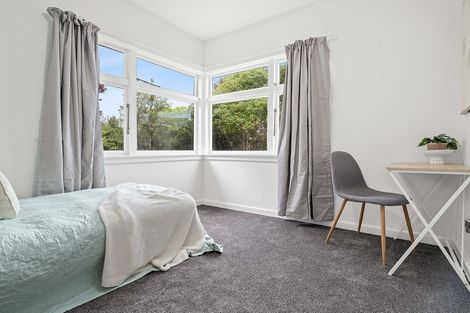 Photo of property in 267 Centaurus Road, Saint Martins, Christchurch, 8022