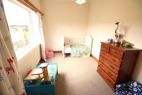 Photo of property in 135 Astley Avenue, New Lynn, Auckland, 0600