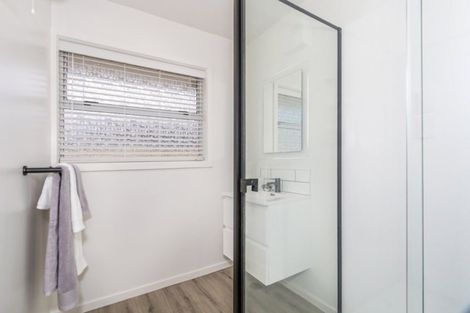 Photo of property in 7 Pinehurst Crescent, Russley, Christchurch, 8042