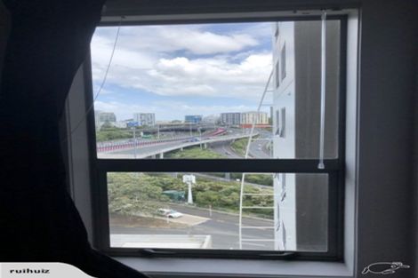 Photo of property in Harbour Green Apartments, 912/11 Union Street, Auckland Central, Auckland, 1010