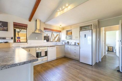 Photo of property in 5 Valerie Street, Clive, 4102