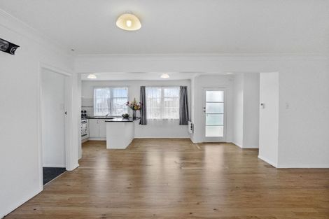 Photo of property in 14 Mcdougall Street, Manurewa East, Auckland, 2102