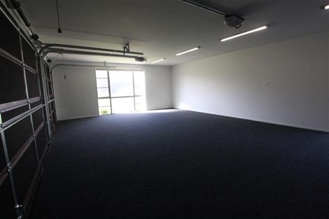 Photo of property in 12 Strundeen Close, Flat Bush, Auckland, 2016