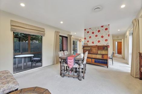 Photo of property in 412 Yaldhurst Road, Russley, Christchurch, 8042