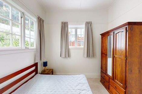 Photo of property in 51 Aurora Terrace, Kelburn, Wellington, 6012