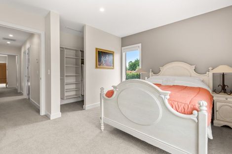 Photo of property in 98 Oxford Street, Martinborough, 5711