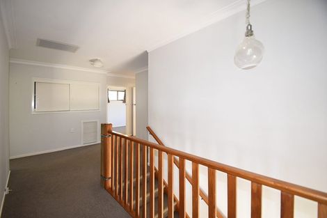 Photo of property in 24 Domain Crescent, Muriwai, Waimauku, 0881