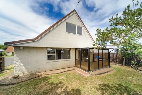 Photo of property in 1 Marece Court, Palmerston North, 4410