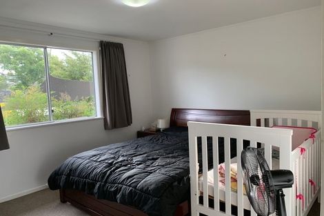 Photo of property in 1/29 Ludlow Terrace, Totara Vale, Auckland, 0627