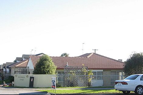 Photo of property in 2/45a Great South Road, Manurewa, Auckland, 2102