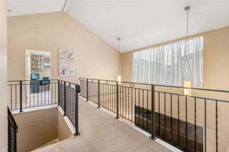 Photo of property in 5 Noel Williams Place, Windsor Park, Auckland, 0630