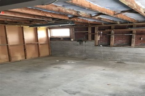 Photo of property in 46 Advene Road, Cockle Bay, Auckland, 2014