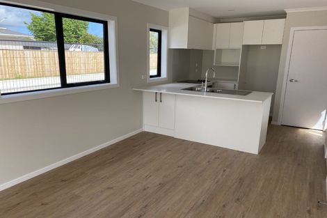 Photo of property in 1/125b Metcalfe Road, Ranui, Auckland, 0612