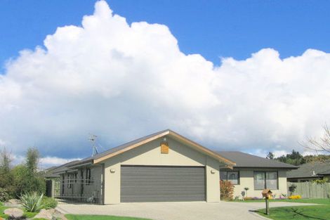 Photo of property in 18 Duggan Drive, Owhata, Rotorua, 3010