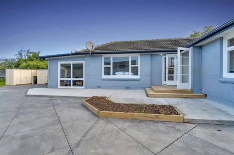 Photo of property in 102 Bassett Street, Burwood, Christchurch, 8083