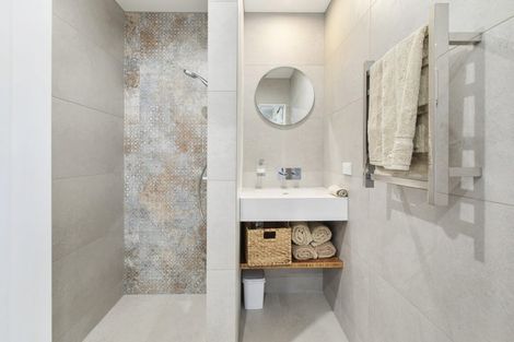 Photo of property in 53 View Road, Houghton Bay, Wellington, 6023