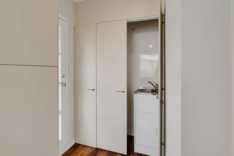 Photo of property in 104 Orlando Street, Stratford, 4332